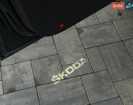 Серый Шкода Karoq, объемом двигателя 2 л и пробегом 165 тыс. км за 31300 $, фото 61 на Automoto.ua