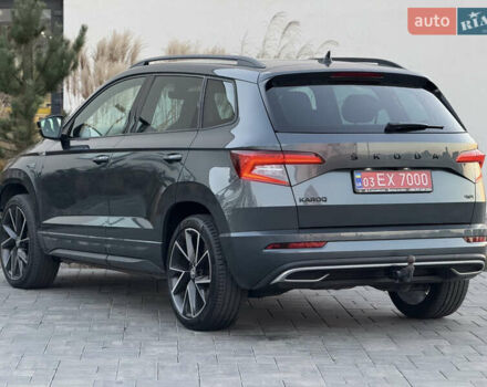 Серый Шкода Karoq, объемом двигателя 2 л и пробегом 165 тыс. км за 31300 $, фото 4 на Automoto.ua