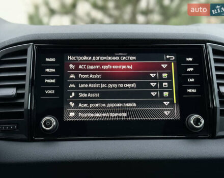 Серый Шкода Karoq, объемом двигателя 2 л и пробегом 165 тыс. км за 31300 $, фото 83 на Automoto.ua