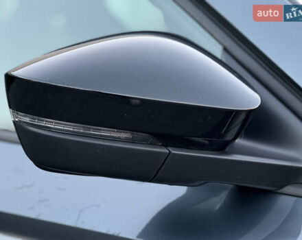 Серый Шкода Karoq, объемом двигателя 2 л и пробегом 165 тыс. км за 31300 $, фото 13 на Automoto.ua