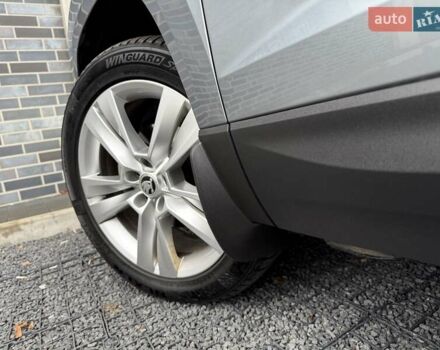 Серый Шкода Karoq, объемом двигателя 1.4 л и пробегом 47 тыс. км за 21800 $, фото 13 на Automoto.ua