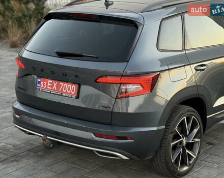 Серый Шкода Karoq, объемом двигателя 2 л и пробегом 165 тыс. км за 31300 $, фото 29 на Automoto.ua