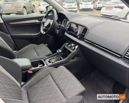 Серый Шкода Karoq, объемом двигателя 1.4 л и пробегом 45 тыс. км за 25900 $, фото 18 на Automoto.ua