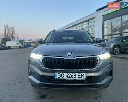 Сірий Шкода Karoq, об'ємом двигуна 1.4 л та пробігом 30 тис. км за 26900 $, фото 3 на Automoto.ua