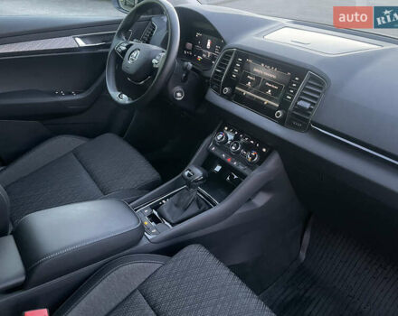 Сірий Шкода Karoq, об'ємом двигуна 1.4 л та пробігом 30 тис. км за 26900 $, фото 33 на Automoto.ua