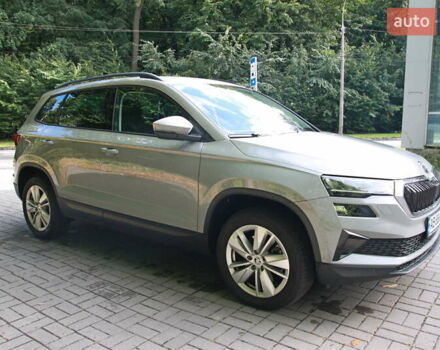 Сірий Шкода Karoq, об'ємом двигуна 1.4 л та пробігом 12 тис. км за 28000 $, фото 12 на Automoto.ua
