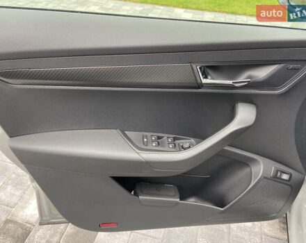 Серый Шкода Karoq, объемом двигателя 1.4 л и пробегом 28 тыс. км за 34700 $, фото 1 на Automoto.ua