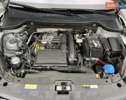 Серый Шкода Karoq, объемом двигателя 1.4 л и пробегом 28 тыс. км за 34700 $, фото 2 на Automoto.ua