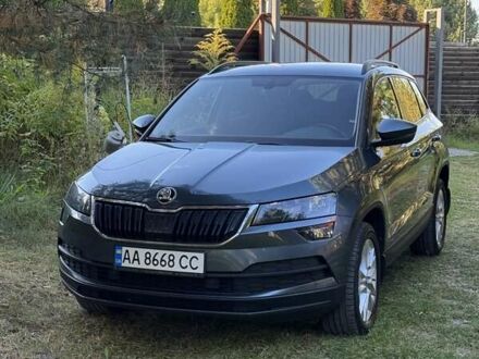 Серый Шкода Karoq, объемом двигателя 1.5 л и пробегом 87 тыс. км за 22500 $, фото 1 на Automoto.ua