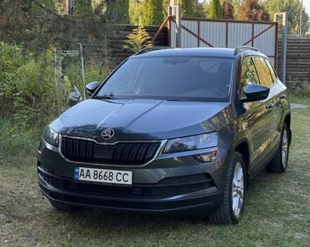 Серый Шкода Karoq, объемом двигателя 1.5 л и пробегом 87 тыс. км за 22500 $, фото 1 на Automoto.ua