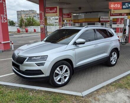 Серый Шкода Karoq, объемом двигателя 2 л и пробегом 211 тыс. км за 21800 $, фото 1 на Automoto.ua