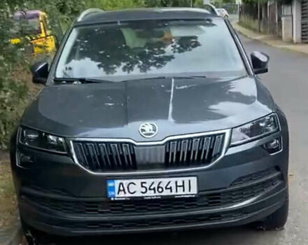 Серый Шкода Karoq, объемом двигателя 1.5 л и пробегом 23 тыс. км за 25100 $, фото 1 на Automoto.ua