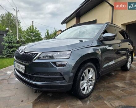 Серый Шкода Karoq, объемом двигателя 1.4 л и пробегом 70 тыс. км за 22300 $, фото 1 на Automoto.ua