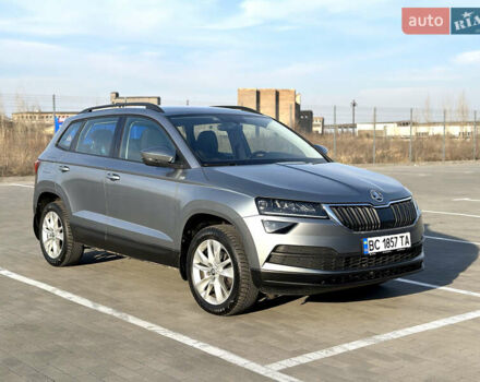 Серый Шкода Karoq, объемом двигателя 1.4 л и пробегом 31 тыс. км за 23200 $, фото 1 на Automoto.ua
