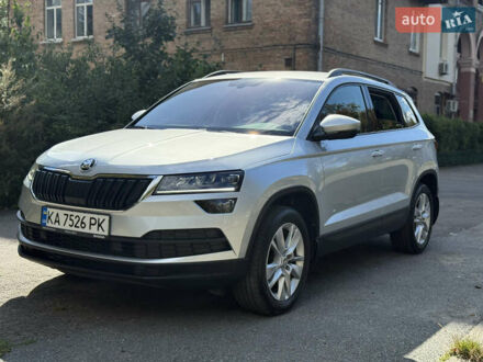 Шкода Karoq 2021 в Киеве на Automoto.ua Серый Шкода Karoq, объемом двигателя 1.4 л и пробегом 74 тыс. км за 24700 $, фото 1 на Automoto.ua
