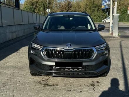Шкода Karoq 2023 в Луцке на Automoto.ua Серый Шкода Karoq, объемом двигателя 1.4 л и пробегом 15 тыс. км за 26000 $, фото 1 на Automoto.ua