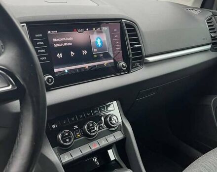 Синій Шкода Karoq, об'ємом двигуна 1.5 л та пробігом 76 тис. км за 21500 $, фото 4 на Automoto.ua