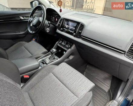 Синій Шкода Karoq, об'ємом двигуна 1.97 л та пробігом 72 тис. км за 31200 $, фото 10 на Automoto.ua