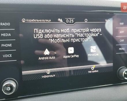 Синий Шкода Karoq, объемом двигателя 1.4 л и пробегом 111 тыс. км за 22500 $, фото 3 на Automoto.ua