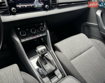 Синій Шкода Karoq, об'ємом двигуна 1.97 л та пробігом 72 тис. км за 31200 $, фото 26 на Automoto.ua