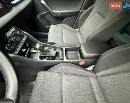 Синій Шкода Karoq, об'ємом двигуна 2 л та пробігом 110 тис. км за 26000 $, фото 34 на Automoto.ua