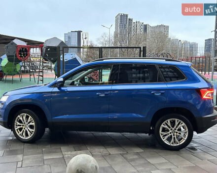 Синий Шкода Karoq, объемом двигателя 1.4 л и пробегом 57 тыс. км за 23999 $, фото 2 на Automoto.ua