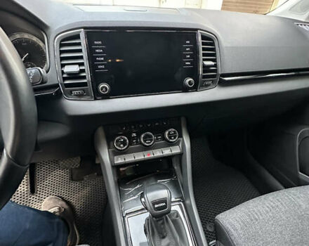 Синий Шкода Karoq, объемом двигателя 1.4 л и пробегом 25 тыс. км за 23200 $, фото 10 на Automoto.ua