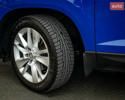 Синий Шкода Karoq, объемом двигателя 1.4 л и пробегом 53 тыс. км за 23421 $, фото 7 на Automoto.ua