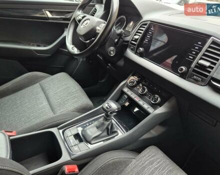 Синий Шкода Karoq, объемом двигателя 1.4 л и пробегом 115 тыс. км за 20500 $, фото 20 на Automoto.ua