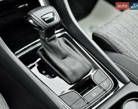 Синий Шкода Karoq, объемом двигателя 1.4 л и пробегом 19 тыс. км за 23999 $, фото 40 на Automoto.ua