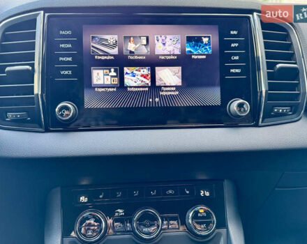 Синий Шкода Karoq, объемом двигателя 1.4 л и пробегом 21 тыс. км за 27700 $, фото 19 на Automoto.ua