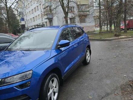Синий Шкода Karoq, объемом двигателя 1.5 л и пробегом 66 тыс. км за 21000 $, фото 1 на Automoto.ua