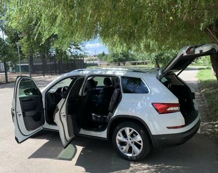 Белый Шкода Kodiaq, объемом двигателя 1.98 л и пробегом 140 тыс. км за 28700 $, фото 60 на Automoto.ua