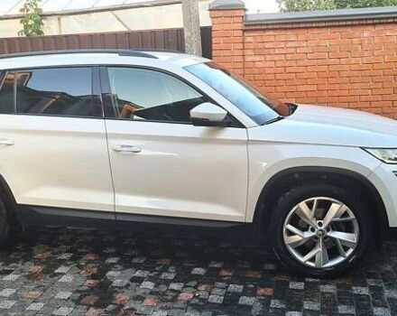 Белый Шкода Kodiaq, объемом двигателя 1.97 л и пробегом 125 тыс. км за 29000 $, фото 1 на Automoto.ua