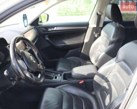 Белый Шкода Kodiaq, объемом двигателя 2 л и пробегом 228 тыс. км за 26200 $, фото 22 на Automoto.ua