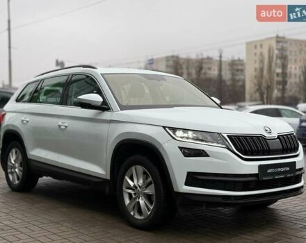 Белый Шкода Kodiaq, объемом двигателя 1.97 л и пробегом 174 тыс. км за 24100 $, фото 4 на Automoto.ua
