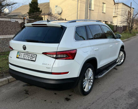 Белый Шкода Kodiaq, объемом двигателя 2 л и пробегом 141 тыс. км за 26200 $, фото 5 на Automoto.ua