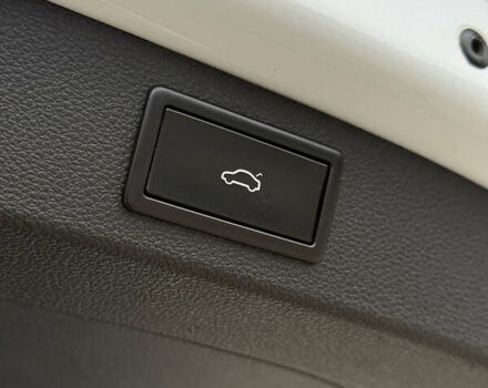 Білий Шкода Kodiaq, об'ємом двигуна 1.98 л та пробігом 125 тис. км за 23800 $, фото 27 на Automoto.ua