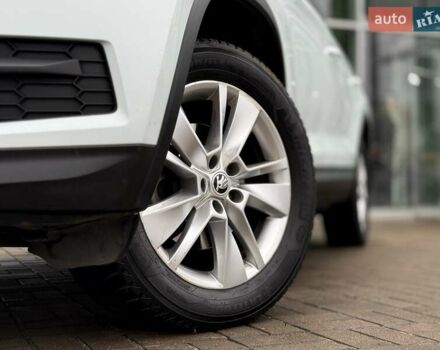 Белый Шкода Kodiaq, объемом двигателя 1.97 л и пробегом 174 тыс. км за 24100 $, фото 8 на Automoto.ua