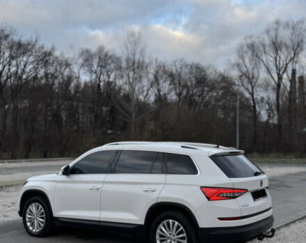 Белый Шкода Kodiaq, объемом двигателя 1.97 л и пробегом 184 тыс. км за 25900 $, фото 12 на Automoto.ua