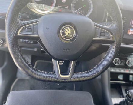 Белый Шкода Kodiaq, объемом двигателя 1.97 л и пробегом 270 тыс. км за 24000 $, фото 10 на Automoto.ua