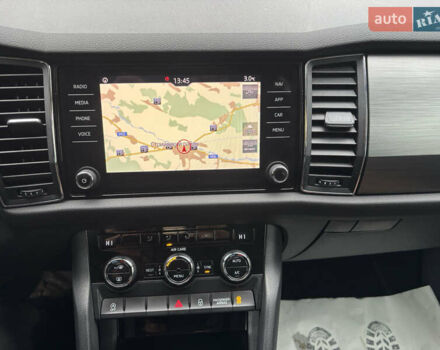 Білий Шкода Kodiaq, об'ємом двигуна 2 л та пробігом 240 тис. км за 21950 $, фото 27 на Automoto.ua