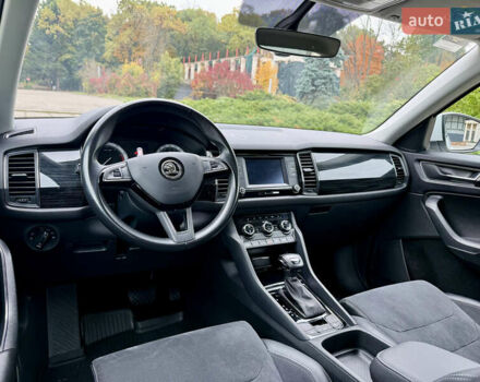 Білий Шкода Kodiaq, об'ємом двигуна 1.98 л та пробігом 125 тис. км за 23800 $, фото 15 на Automoto.ua