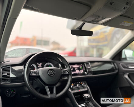 Белый Шкода Kodiaq, объемом двигателя 2 л и пробегом 174 тыс. км за 24100 $, фото 19 на Automoto.ua