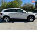 Білий Шкода Kodiaq, об'ємом двигуна 1.97 л та пробігом 65 тис. км за 31000 $, фото 2 на Automoto.ua