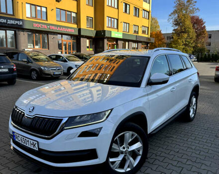 Белый Шкода Kodiaq, объемом двигателя 1.97 л и пробегом 296 тыс. км за 26500 $, фото 2 на Automoto.ua