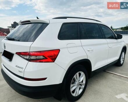 Белый Шкода Kodiaq, объемом двигателя 1.98 л и пробегом 250 тыс. км за 19500 $, фото 10 на Automoto.ua