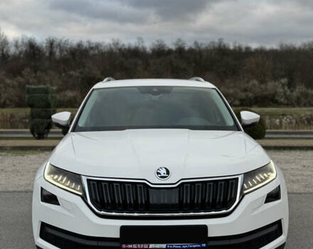 Белый Шкода Kodiaq, объемом двигателя 1.97 л и пробегом 184 тыс. км за 25900 $, фото 7 на Automoto.ua