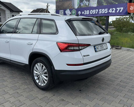 Белый Шкода Kodiaq, объемом двигателя 1.97 л и пробегом 205 тыс. км за 25999 $, фото 4 на Automoto.ua