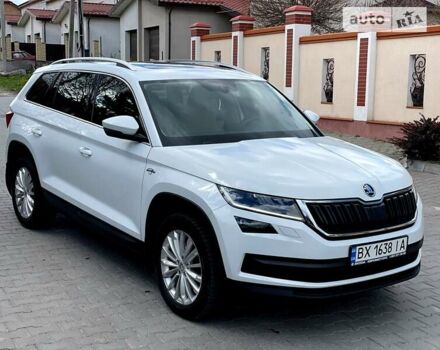 Білий Шкода Kodiaq, об'ємом двигуна 1.97 л та пробігом 180 тис. км за 26900 $, фото 3 на Automoto.ua